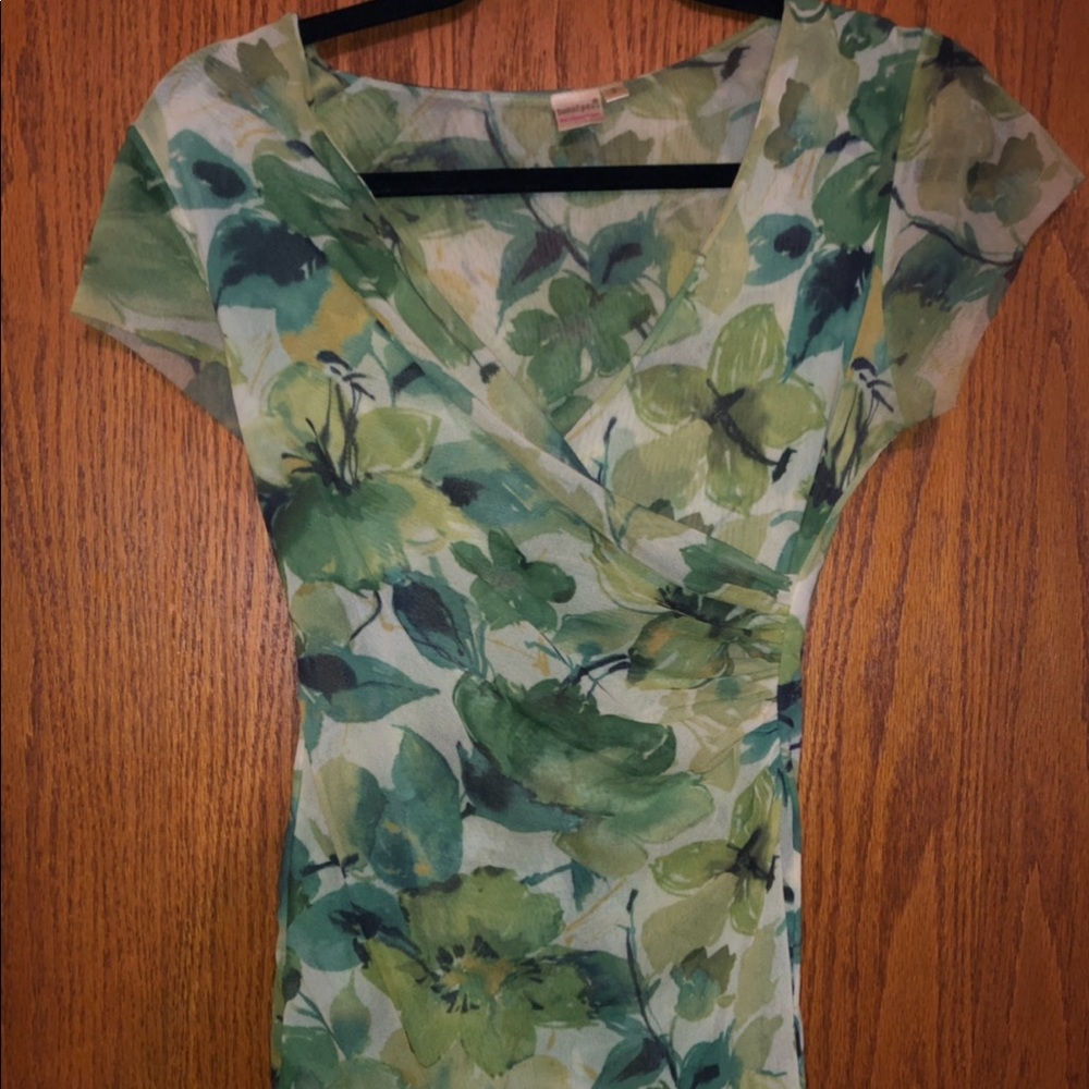 Floral green v-neck top with cinched waist size S
